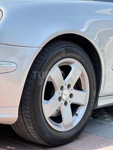 Mercedes E 270-18