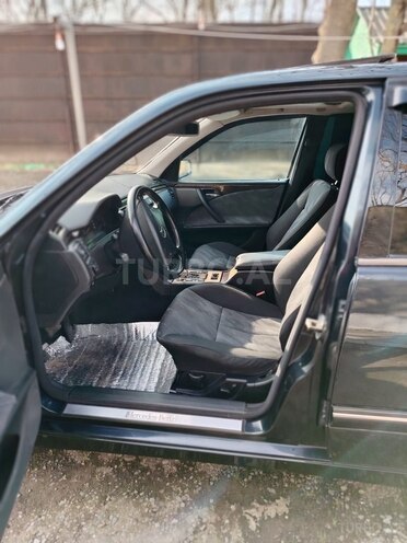 Mercedes E 240 1999, 300,000 km - 2.4 l - Masallı