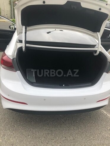 Hyundai Avante 2018, 100,000 km - 1.6 l - Bakı
