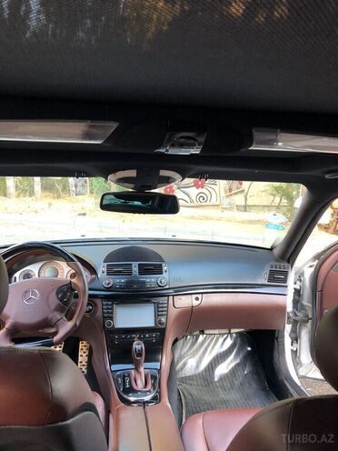 Mercedes E 320 2003, 273,915 km - 3.2 l - Bakı