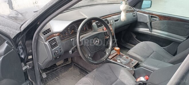 Mercedes C 230 1995, 444,444 km - 2.3 л - Qəbələ