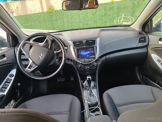 Hyundai Accent 2017, 111,045 km - 1.6 l - Bakı
