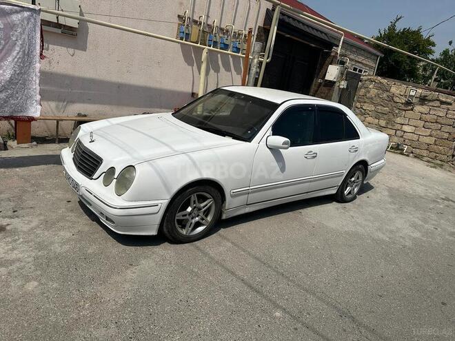 Mercedes E 220 2000, 450,000 km - 2.2 l - Bakı