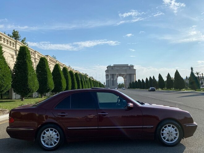 Mercedes E 200 1999, 440,843 km - 2.0 l - Gəncə