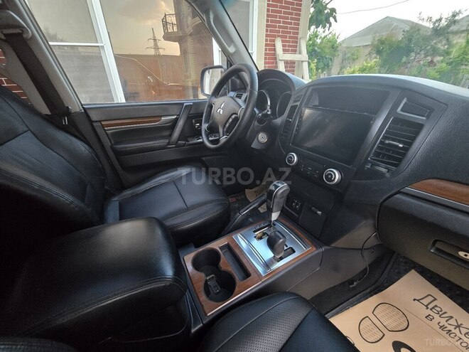 Mitsubishi Pajero 2007, 180,000 km - 3.0 л - Bakı
