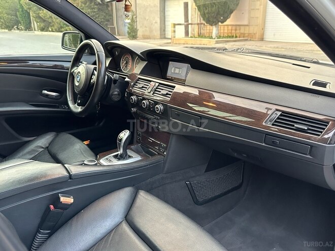 BMW 530-12