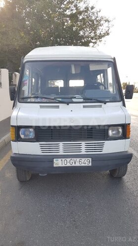 Mercedes 208 D 1994, 300,000 km - 2.3 л - Şabran