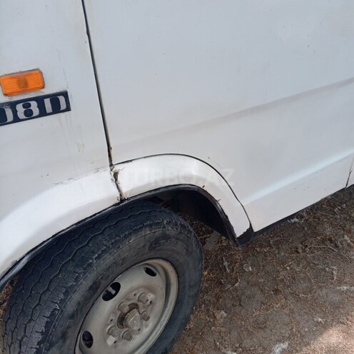Mercedes 208 D 1994, 300,000 km - 2.3 л - Şabran