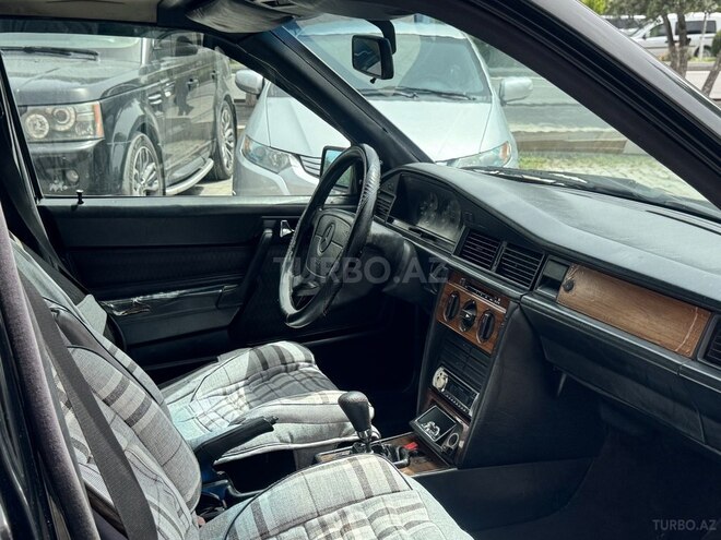 Mercedes 190 1993, 310,000 km - 2.0 l - Sumqayıt