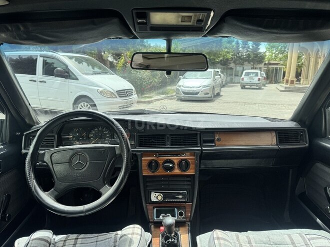 Mercedes 190 1993, 310,000 km - 2.0 l - Sumqayıt