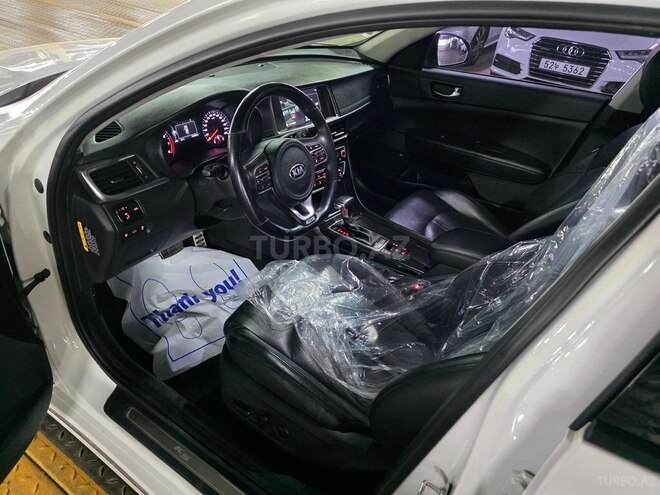 Kia K5-13
