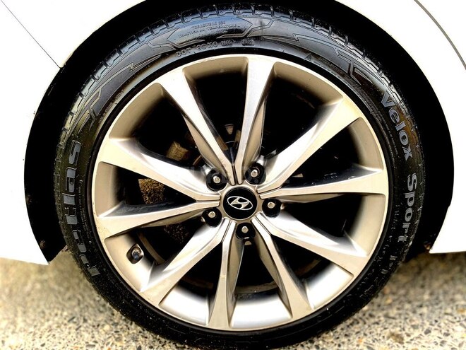 Hyundai Avante 2015, 200,000 km - 1.6 л - Bakı