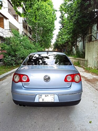 Volkswagen Passat 2006, 213,370 km - 2.0 l - Bakı