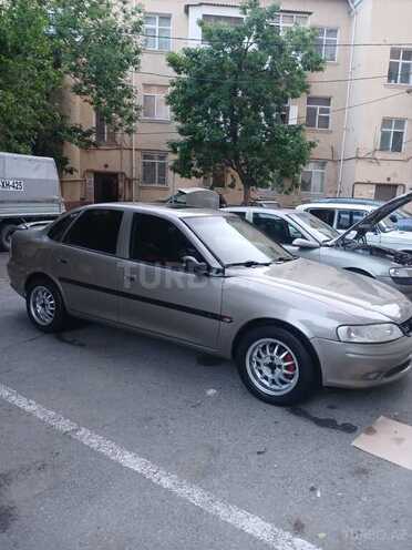 Opel Vectra 1996, 385,000 km - 1.6 l - Bakı