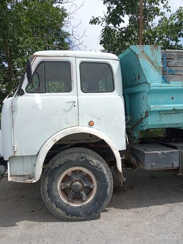 MAZ 5549 1990, 300,000 km - 11.0 l - Şəki