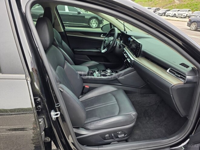 Kia K5-19