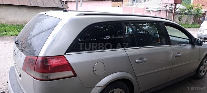 Opel Vectra 2004, 550,000 km - 2.2 l - Quba