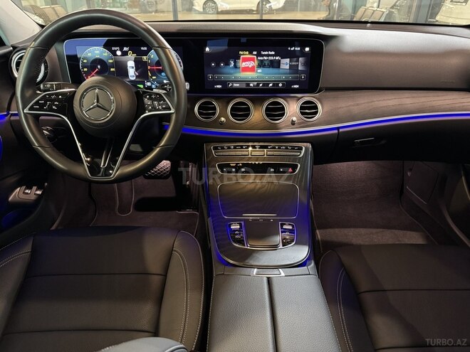 Mercedes E 300 e 4MATIC-9