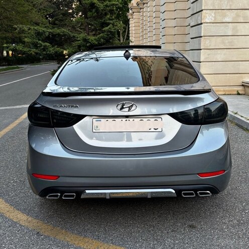 Hyundai Elantra 2015, 195,000 km - 1.8 l - Bakı