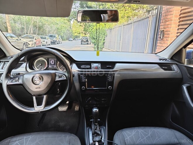 Skoda Rapid 2019, 235,000 km - 1.6 л - Bakı