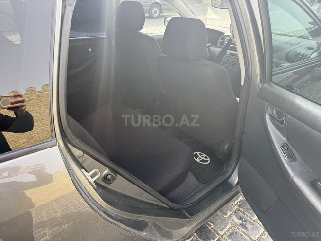 Toyota Corolla 2006, 320,000 km - 1.4 l - Bakı