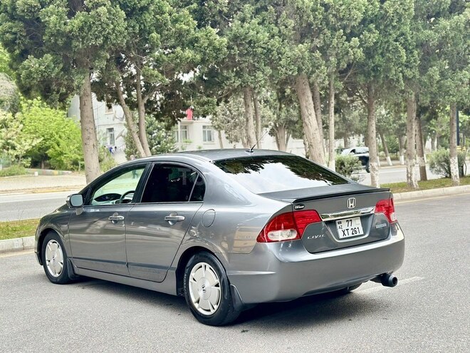 Honda Civic 2008, 214,431 km - 1.3 л - Sumqayıt