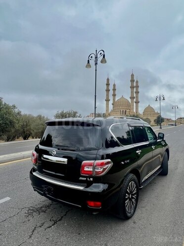 Nissan Patrol 2012, 212,000 km - 5.6 l - Bakı