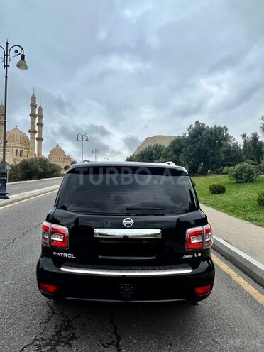 Nissan Patrol 2012, 212,000 km - 5.6 l - Bakı