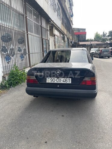 Mercedes E 230 1989, 322,000 km - 2.3 l - Bakı
