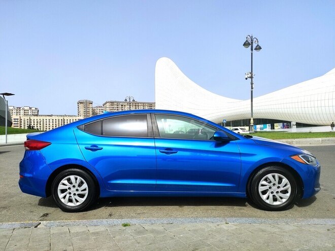 Hyundai Elantra 2017, 177,500 km - 2.0 l - Bakı