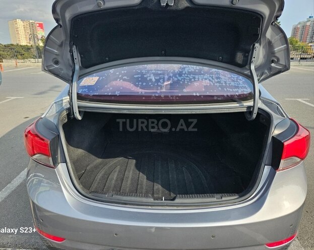 Hyundai Avante 2014, 272,000 km - 1.6 л - Bakı