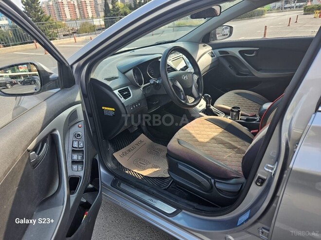 Hyundai Avante 2014, 272,000 km - 1.6 л - Bakı