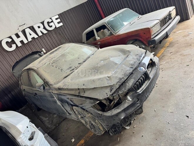 BMW 328 2015, 120,000 km - 2.0 l - Bakı