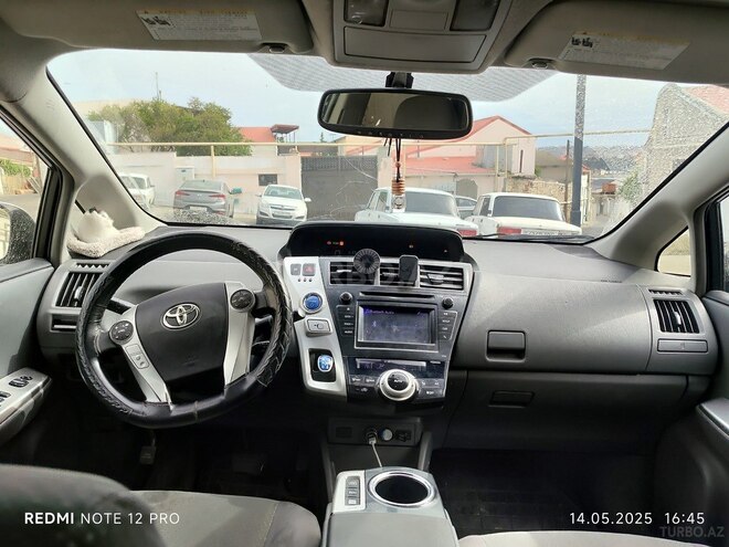 Toyota Prius V 2012, 340,000 km - 1.8 l - Bakı