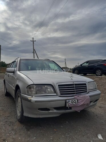 Mercedes C 220 d 1999, 478,927 km - 2.2 l - Salyan