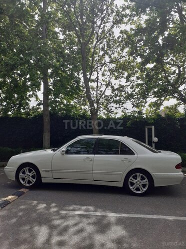 Mercedes E 220 d 2001, 499,999 km - 2.2 л - Bakı