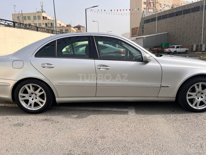 Mercedes E 270 2002, 270,000 km - 2.7 l - Bakı