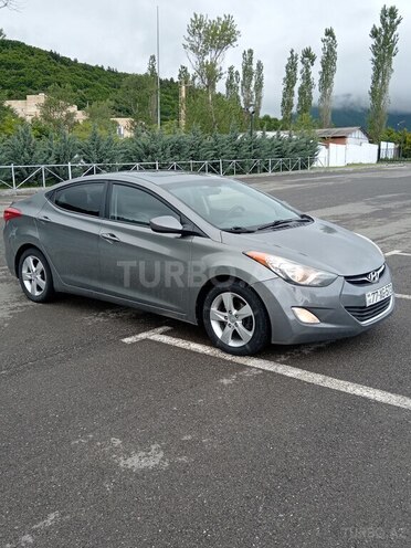 Hyundai Elantra 2013, 169,769 km - 1.8 l - Şəki