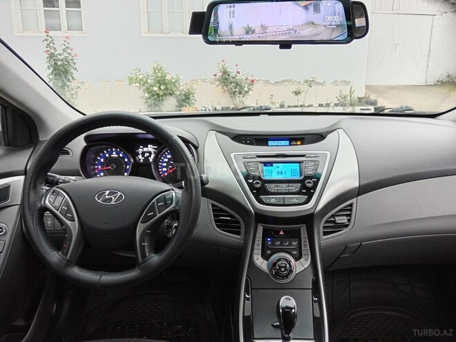 Hyundai Elantra 2013, 169,769 km - 1.8 l - Şəki