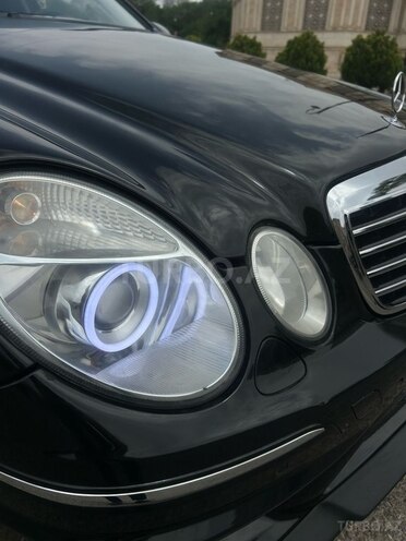 Mercedes E 320 2003, 300,000 km - 3.2 l - Bakı
