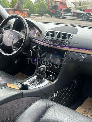Mercedes E 320 2003, 300,000 km - 3.2 l - Bakı