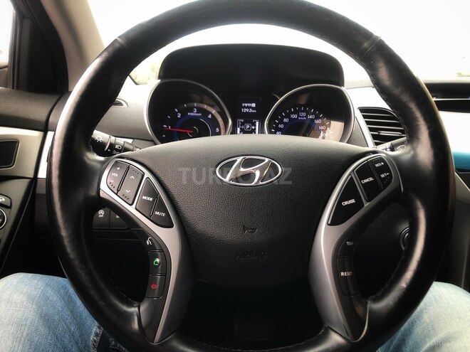 Hyundai Avante 2015, 106,000 km - 1.6 л - Bakı