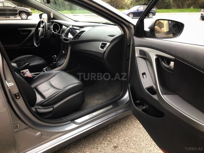Hyundai Avante 2015, 106,000 km - 1.6 л - Bakı