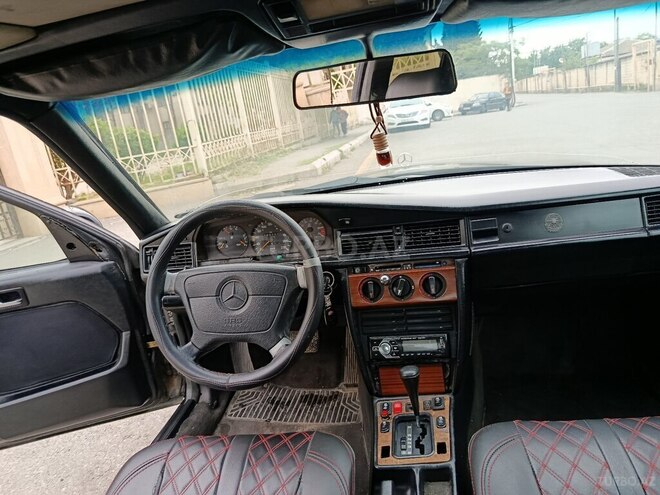 Mercedes 190 1991, 250,000 km - 2.0 л - Bakı