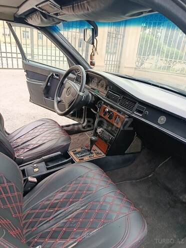 Mercedes 190 1991, 250,000 km - 2.0 л - Bakı