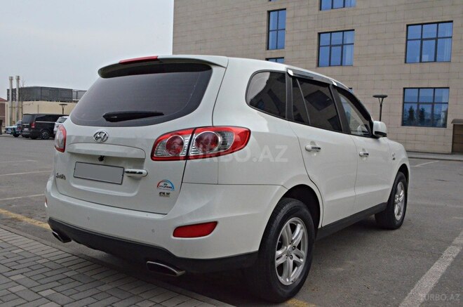 Hyundai Santa Fe 2010, 205,000 km - 2.0 л - Quba