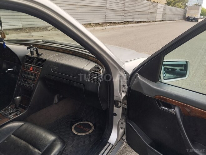 Mercedes C 230 1997, 333,200 km - 2.3 l - Bakı