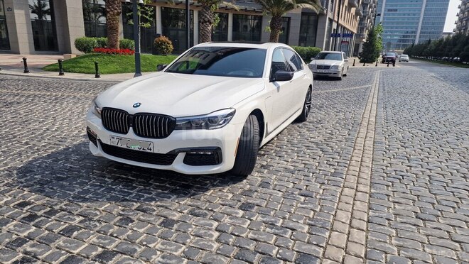 BMW  2018, 65,000 km - 2.0 l - Bakı