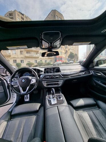 BMW  2018, 65,000 km - 2.0 l - Bakı