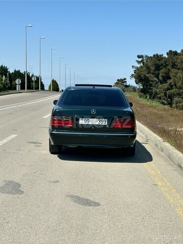 Mercedes E 320 2000, 416,000 km - 3.2 l - Bakı